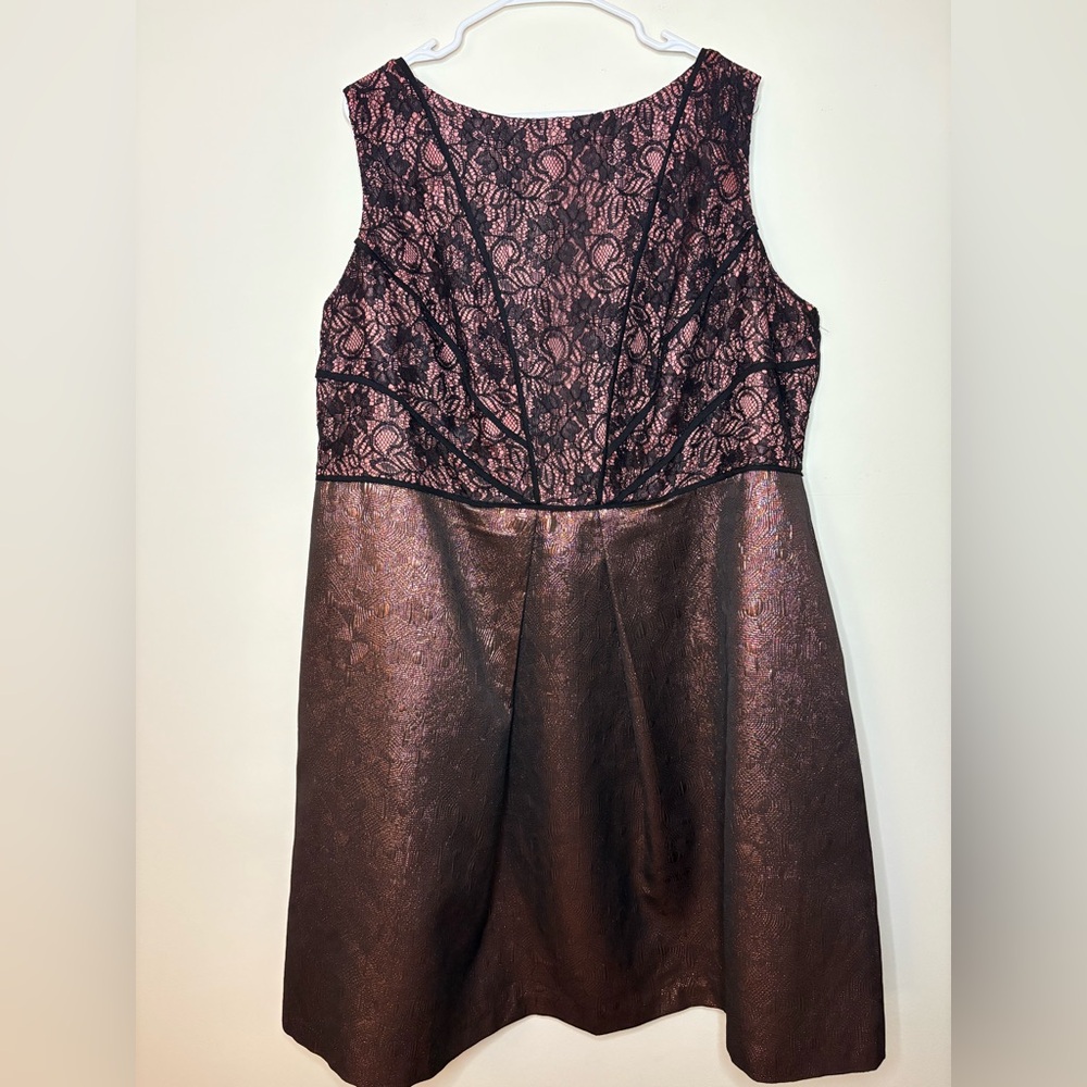 Adrianna Papell Rose Gold and Black Plus Size Formal Dress Size 24W